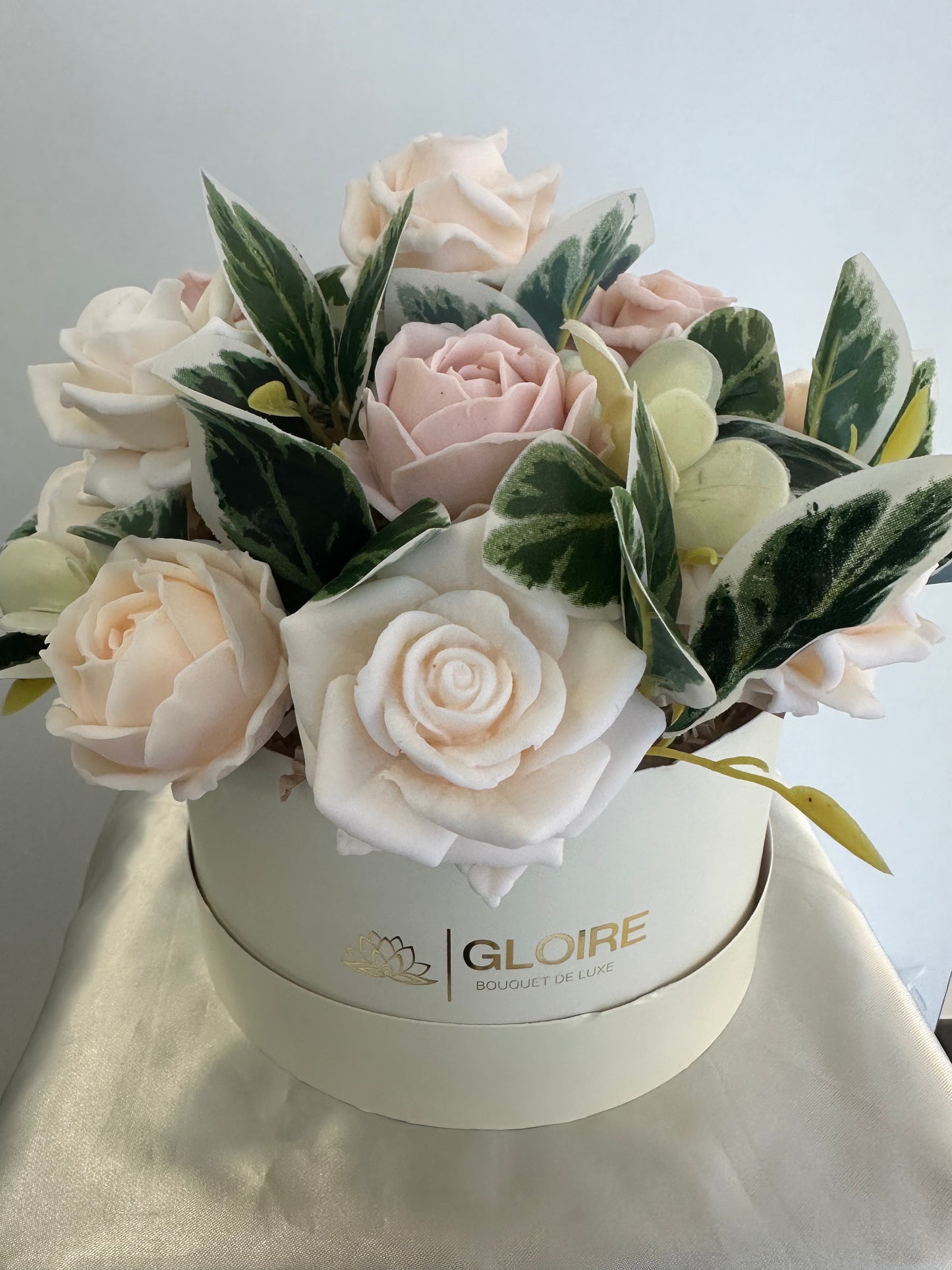 Nude Roses