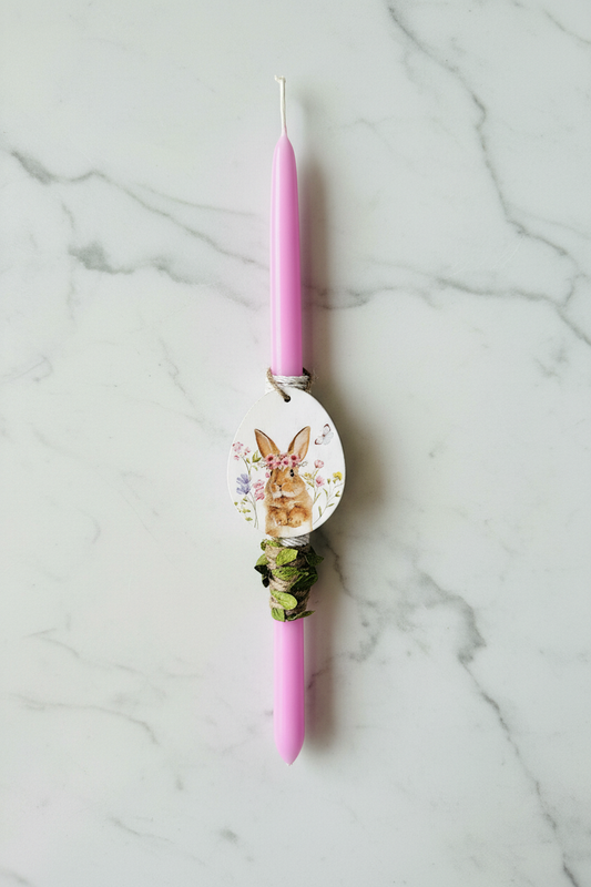 Lapin Rose - Premium product shot λευκό μάρμαρο Gloire De Luxe